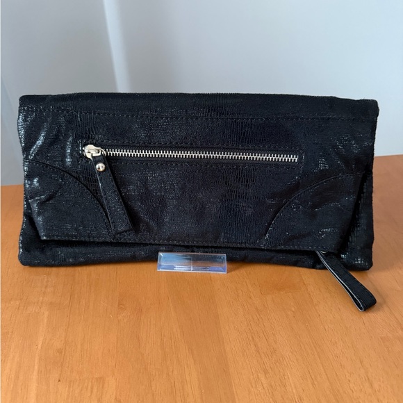 Steve Madden Handbags - Steve Madden Black Shimmery Clutch